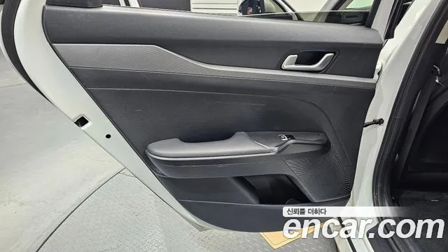 Kia K5 K5 3 поколение 2.0 LPI(Для проката) — Фото автомобиля 25
