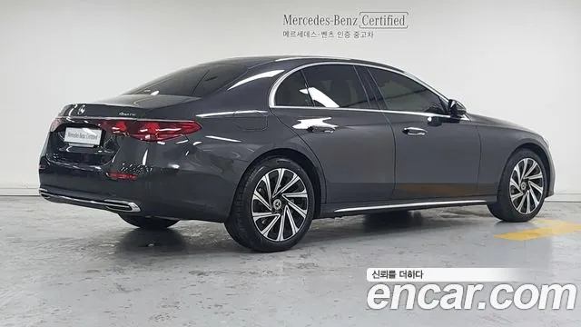 Mercedes-Benz E-Class E-класс W214 E300 4MATIC Exclusive — Фото автомобиля 2