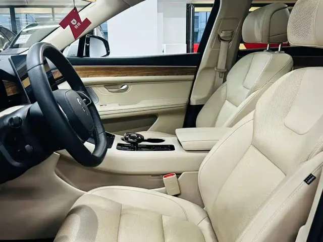 Aito M5 — Фото автомобиля 7