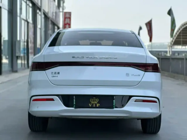 BYD Qin PLUS — Фото автомобиля 5