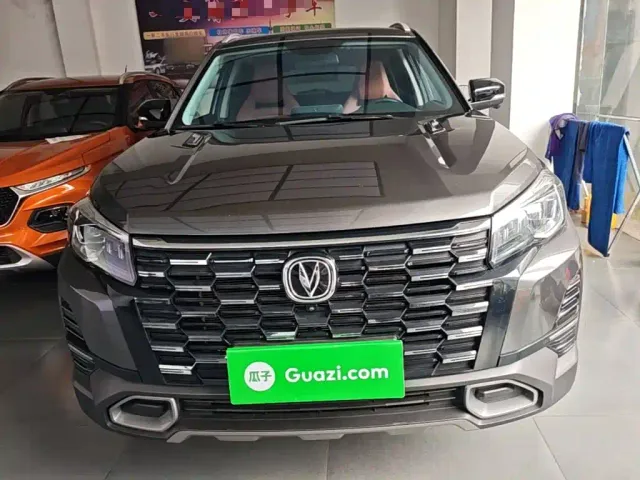 Changan CS75 — Фото автомобиля 2