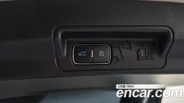 Ford Explorer — Фото автомобиля 24