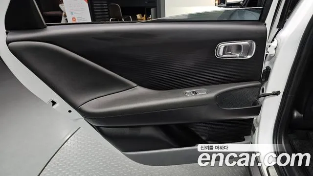 Hyundai Ioniq 6 — Фото автомобиля 13