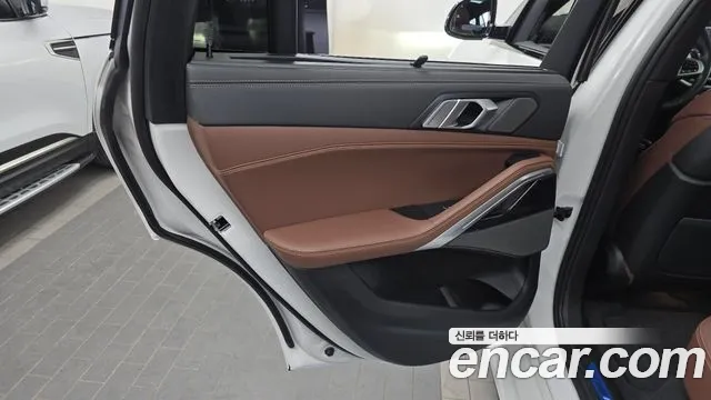 BMW X6 xDrive40i M Sport — Фото автомобиля 6