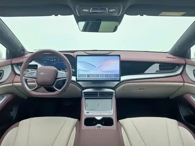 BYD Seal 07 DM-i 2026 DM-i 1.5T 230km Flagship — Фото автомобиля 5