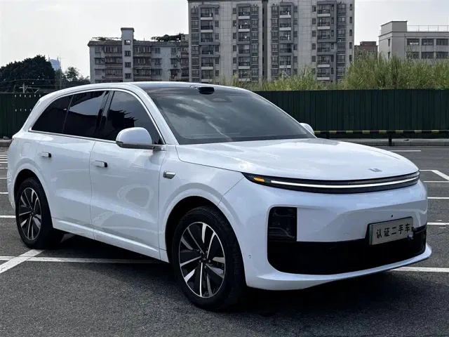 Li Auto L6 — Фото автомобиля 3