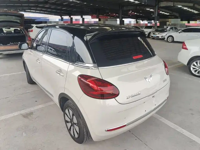 Wuling Bingo — Фото автомобиля 4