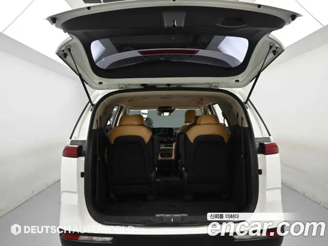 Kia Carnival 4th Gen — Фото автомобиля 18