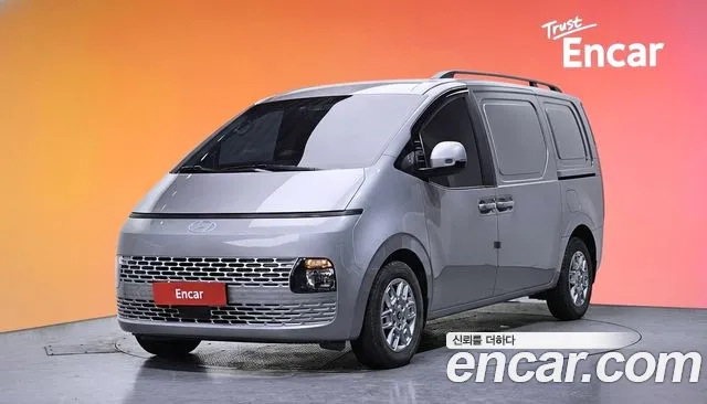 Фотография автомобиля — Hyundai Staria