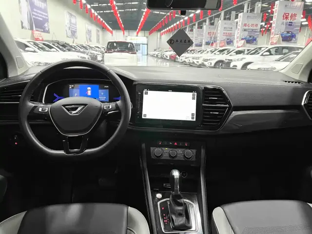 Jetta VS7 — Фото автомобиля 9