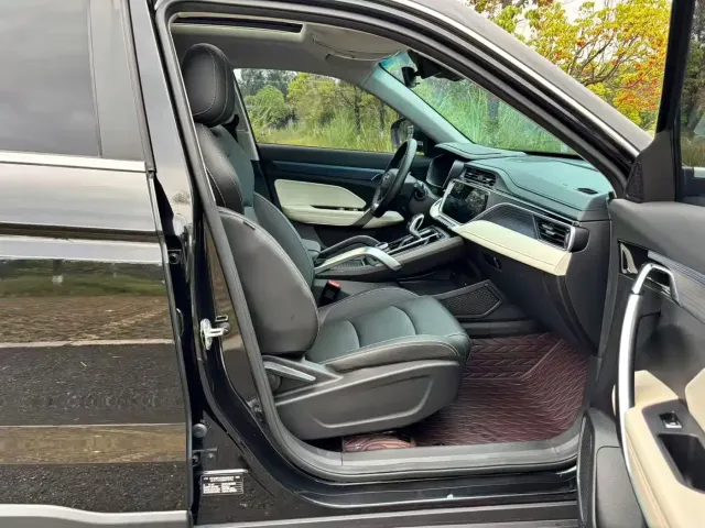 Geely Boyue — Фото автомобиля 20