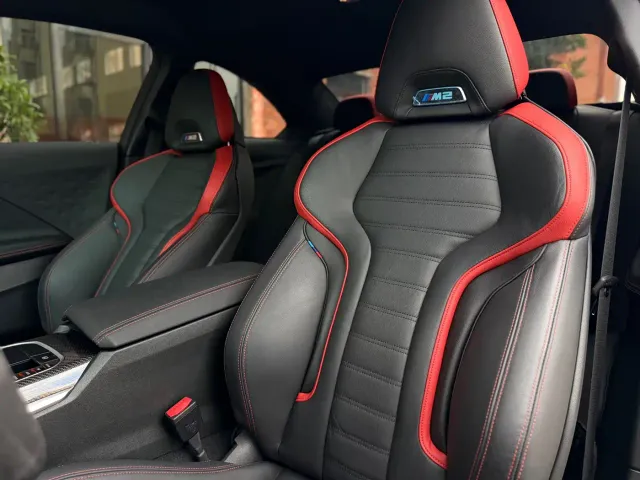 BMW M2 — Фото автомобиля 8