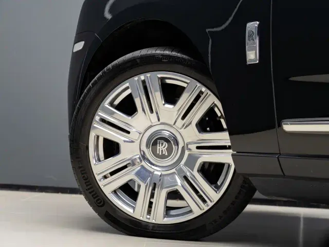 Rolls-Royce Cullinan — Фото автомобиля 4