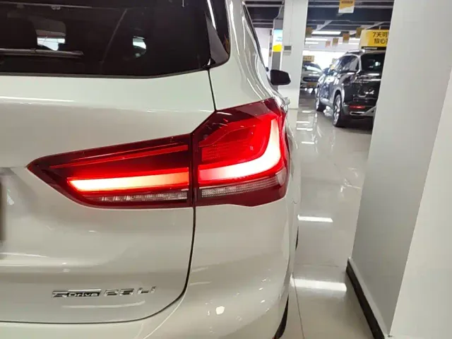 BMW X1 — Фото автомобиля 7
