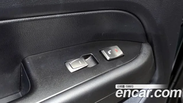 KG_Mobility_Ssangyong Rexton Новый Rexton Sport Khan Дизель 2.2 4WD — Фото автомобиля 27