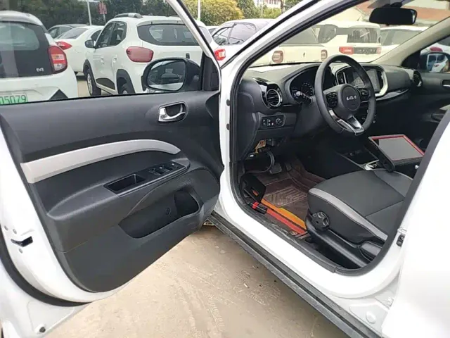 Kia KX1 — Фото автомобиля 11