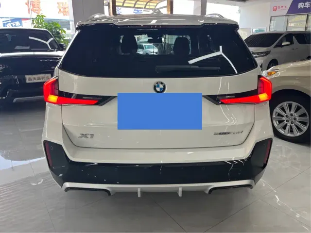 BMW X1 — Фото автомобиля 4
