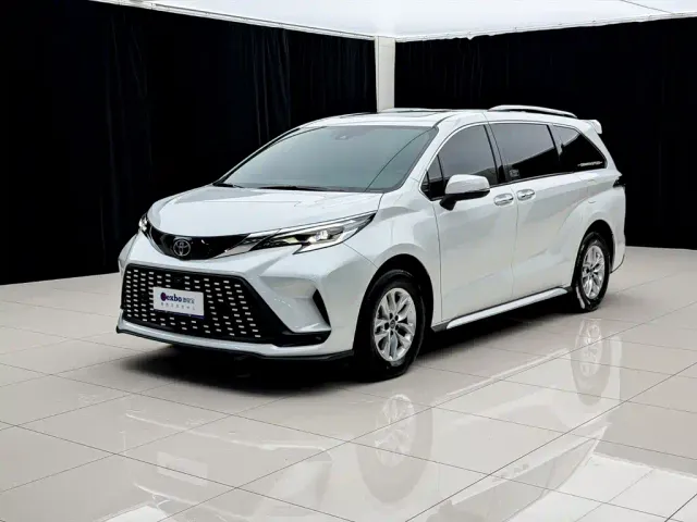 Фотография автомобиля — Toyota Granvia