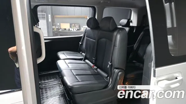 Hyundai Staria Staria Tourer 11 мест — Фото автомобиля 25