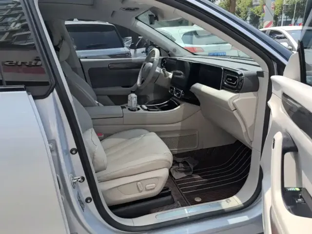 Leapmotor Leapmotor C11 2021 Facelift Luxury Edition — Фото автомобиля 24