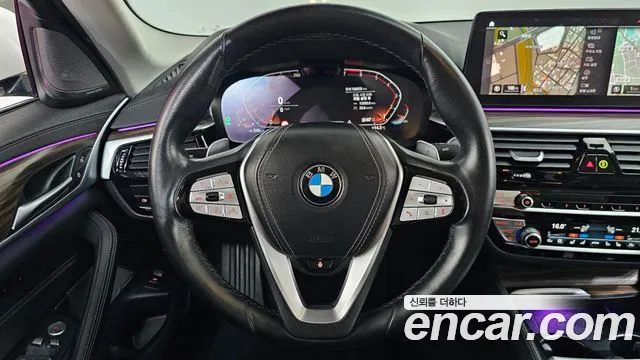 BMW 5-Series 5 серия (G30) 530i xDrive Luxury — Фото автомобиля 9