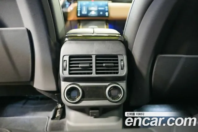 Land Rover Range Rover Velar — Фото автомобиля 18