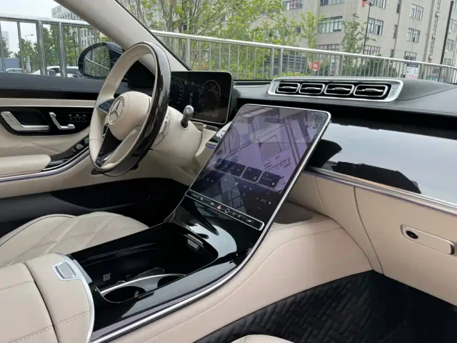 Mercedes-Benz Maybach S-Class — Фото автомобиля 20