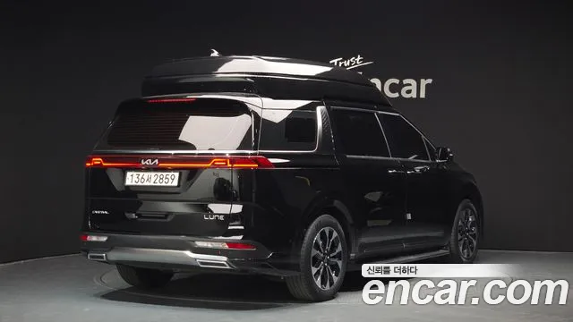Kia Canival Carnival 4 поколение Бензин 9 мест Hi-Limousine(Спецкузов) — Фото автомобиля 2