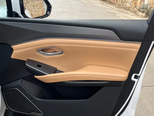 BYD Song L DM-i — Фото автомобиля 11