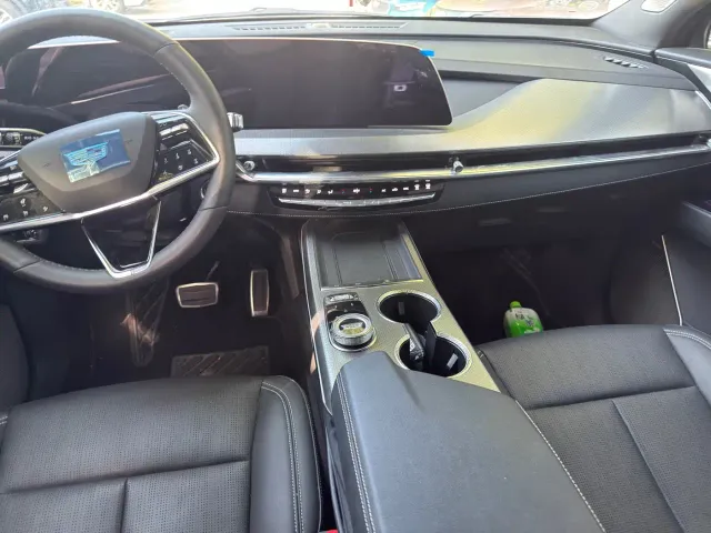 Cadillac XT5 — Фото автомобиля 9