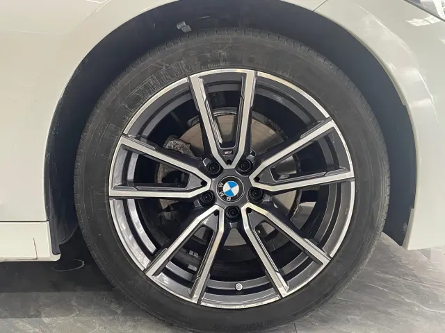 BMW 3 Series — Фото автомобиля 18
