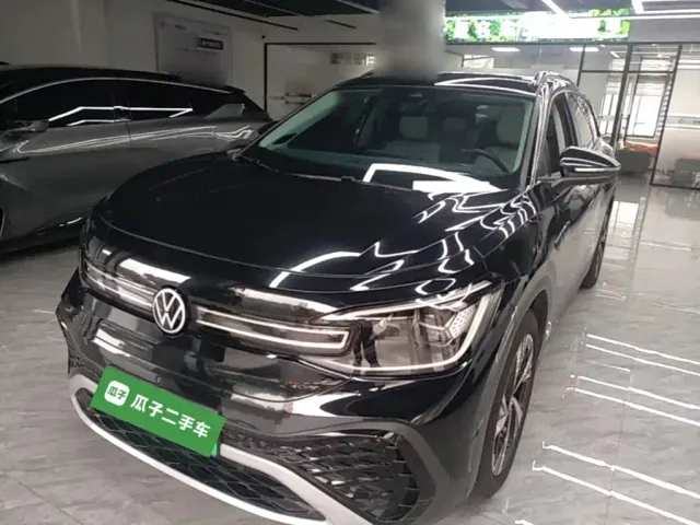 Фотография автомобиля — Volkswagen ID.6 Crozz