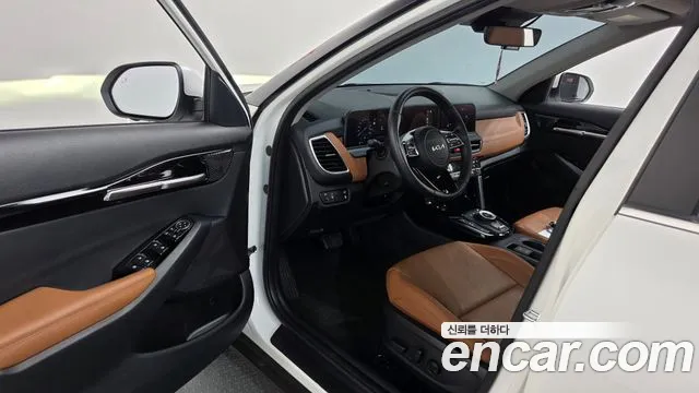 Kia Seltos New — Фото автомобиля 15