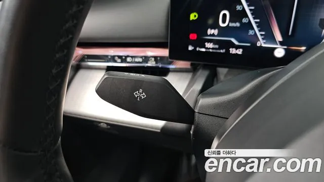 BMW 5 Series G60 — Фото автомобиля 20
