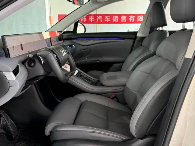 IM Motors LS6 — Фото автомобиля 8