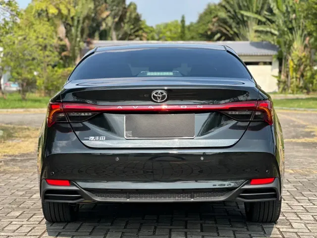 Toyota Avalon — Фото автомобиля 8