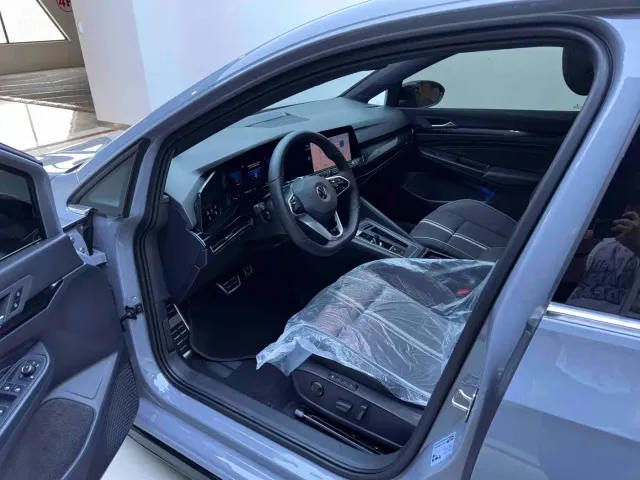 Volkswagen Golf 2023 280TSI DSG R-Line Lite — Фото автомобиля 10