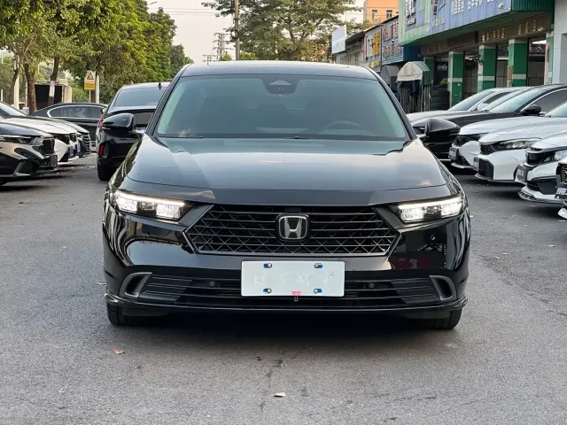 Honda Accord — Фото автомобиля 2
