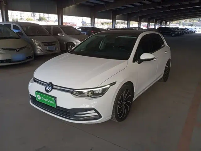 Фотография автомобиля — Volkswagen Golf