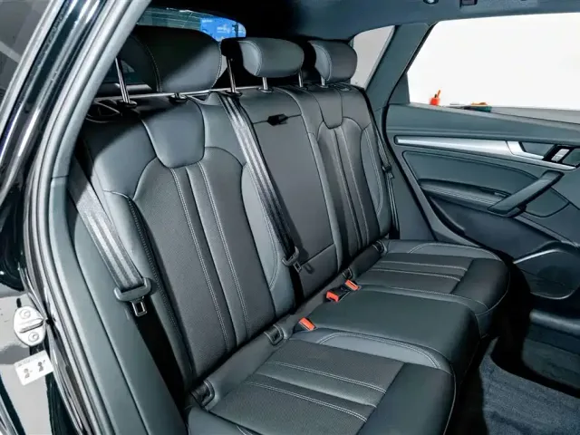 Audi Audi Q5L 2024 Model 40 TFSI Luxury Dynamic — Фото автомобиля 21