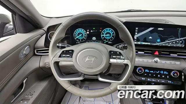 Hyundai AVANTE Новый Avante (CN7) — Фото автомобиля 16
