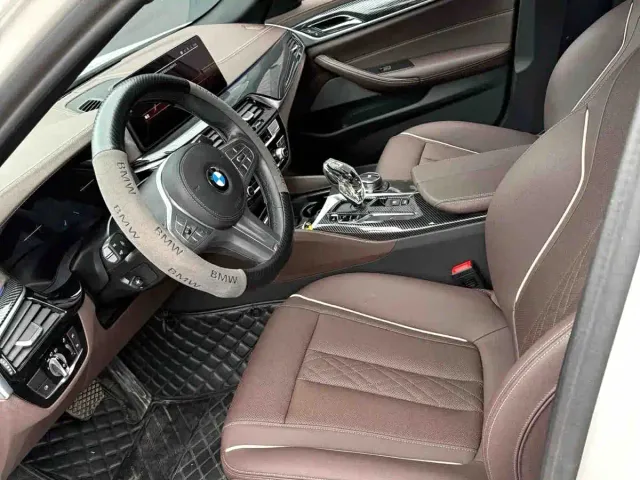 BMW 5 Series — Фото автомобиля 7