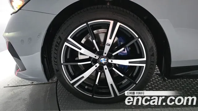 BMW 5 Series G60 — Фото автомобиля 5