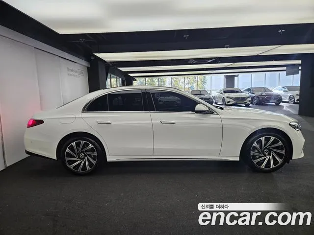 Mercedes-Benz E-Class W214 — Фото автомобиля 19