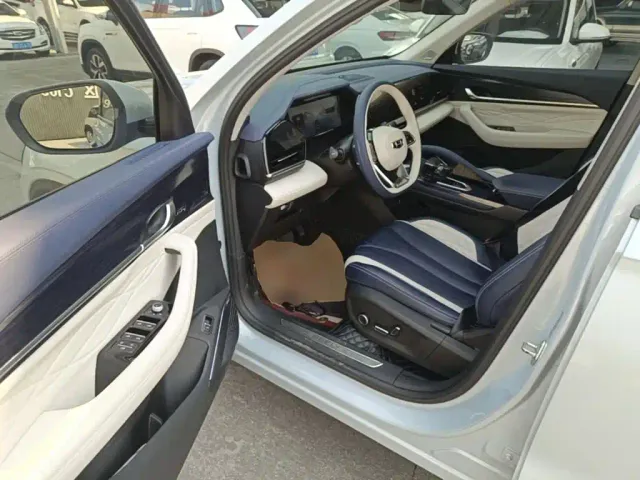 Geely Xingyue L — Фото автомобиля 15