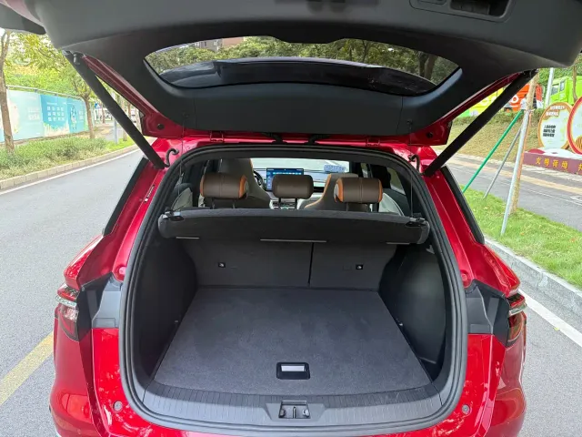 BYD Song Pro — Фото автомобиля 18