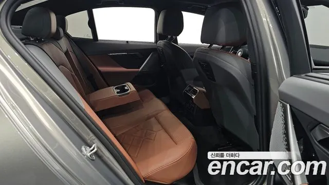 BMW 5-Series 5 серия (G60) 530i xDrive M Sport — Фото автомобиля 23