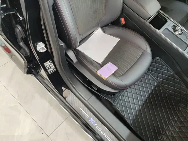 Ford Mondeo — Фото автомобиля 24