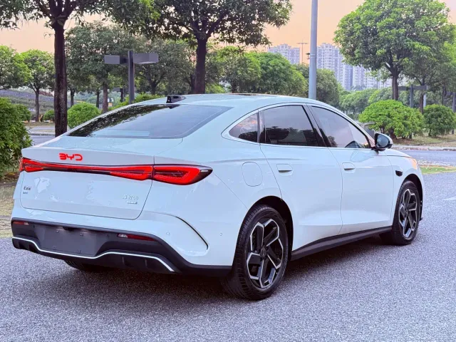 BYD Seal 06 — Фото автомобиля 12