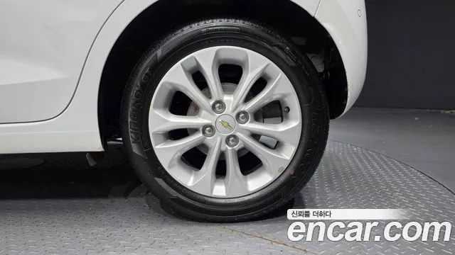 Chevrolet Spark — Фото автомобиля 20